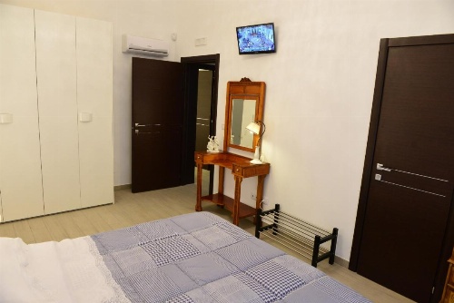 Bed and Breakfast Oz image 8